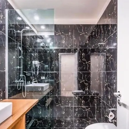 Ajsel Hotell