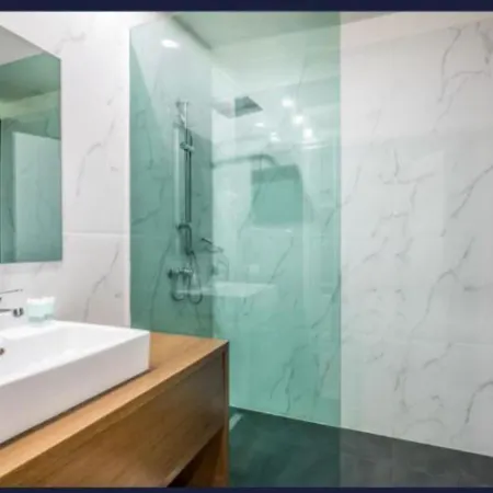 Ajsel Hotel 4*