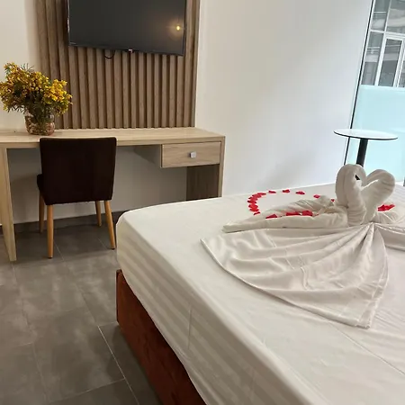 Ajsel Hotel 4*